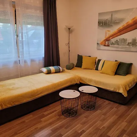 Zentral Gelegene, Sehr Ruhige Und Helle Apartment Graz