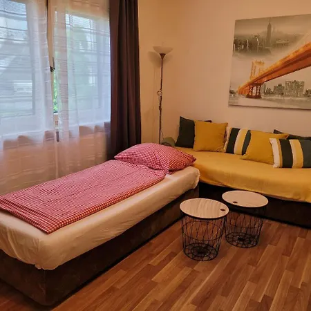 Zentral Gelegene, Sehr Ruhige Und Helle Graz